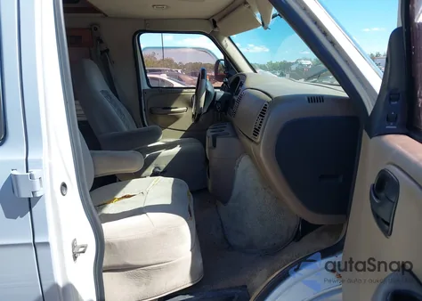 2003 Dodge Ram Van 1500 Conversion z USA, uszkodzony, nr VIN 2D6WB11Y43K517605